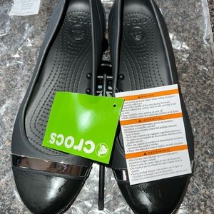 Crocs cap toe mirror flat W 7